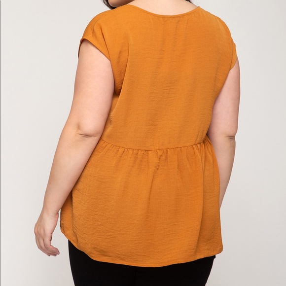 Caramel V Neck Tunic - Picture 4 of 5